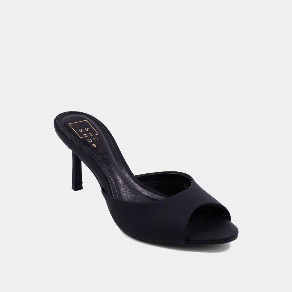 Elaine Heel Black