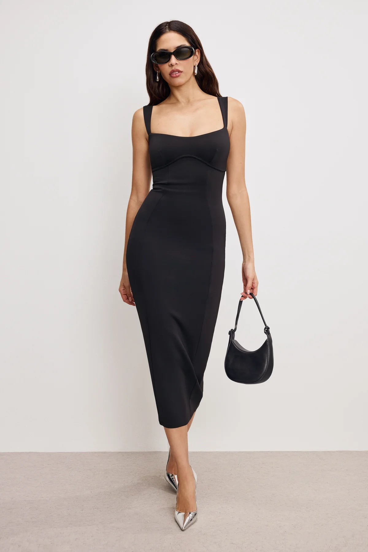 Sculpting Sweetheart Midi Dress