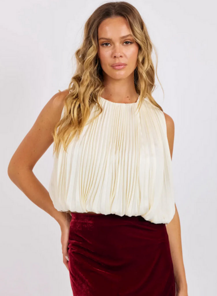 Amour Pleated Bubble Hem Top