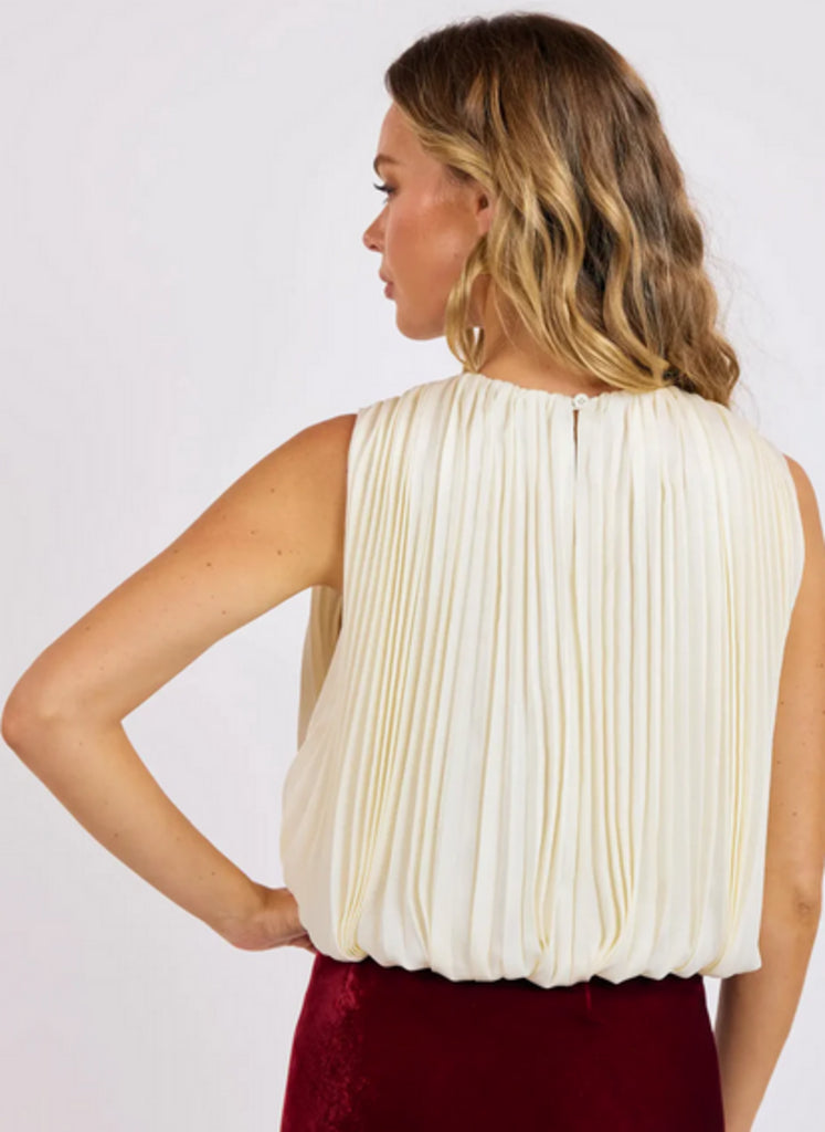 Amour Pleated Bubble Hem Top